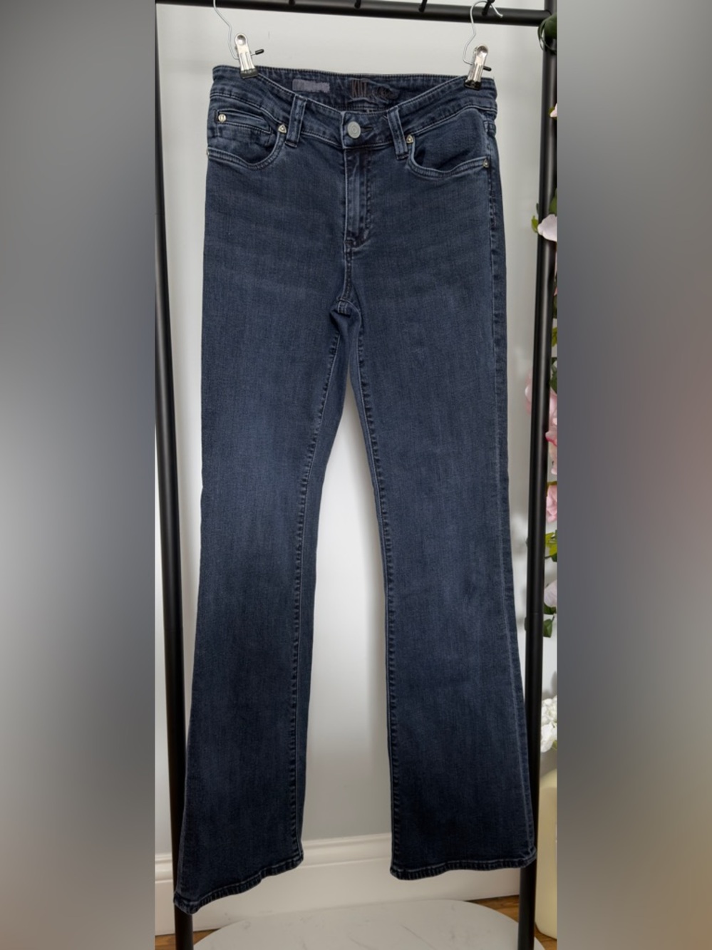 Kut from the Kloth Nicole Bootcut Jeans | Size 4 | Medium Wash Stretch Denim Y2K - Picture 4 of 10
